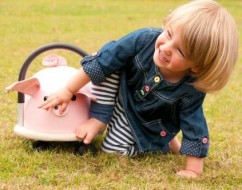 Wheely Bug – Pig – Out Of The Cot – 2