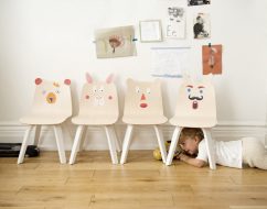 oeuf-play_bear_chair_birch_kids chairs_out of the cot 2