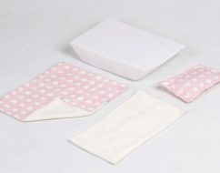 Moover-Pram-Bedding-Pink-with-White-Hearts-1